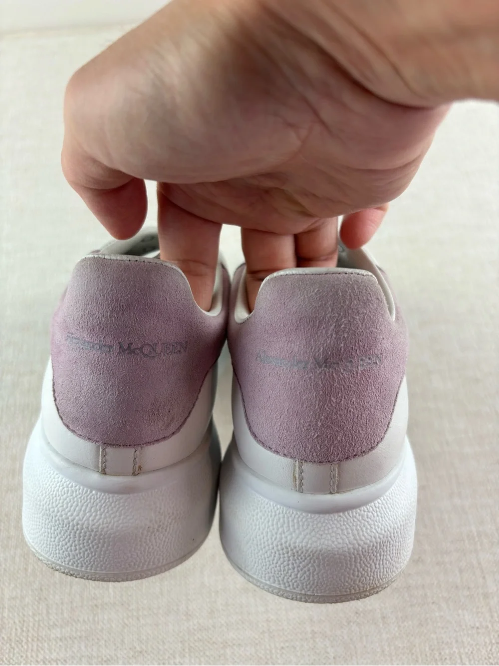 Alexander McQueen girl’s 1.5 White Leather Sneakers with Lavender Heel Tab